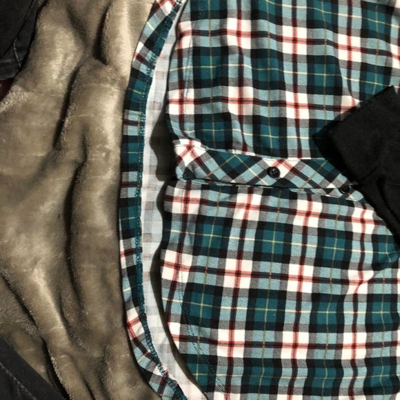 Size M plaid, button up, super soft hoodie by Ardene - Picture 3 of 7